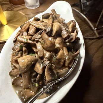 Sophia Steak - Wilmette - Mushroom side - Salad Near Me - Wilmette, Illinois
