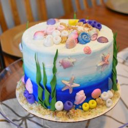 Grafika Cake Studio - Ocean themed cake for a baby shark party!