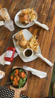 Luci's at the Orchard by null