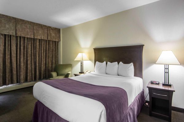 Quality Inn & Suites Yellowknife by null