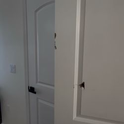 T&Z GLASS CARE - Damaged door and tried to hide with a poster