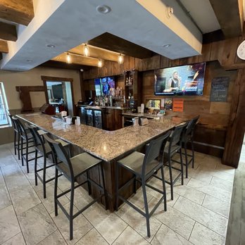 Meadowink Golf Course - Bar area - Golf Near Me - Murrysville, Pennsylvania Meadowink Golf Course - Bar area - Golf Near Me - Murrysville, Pennsylvania