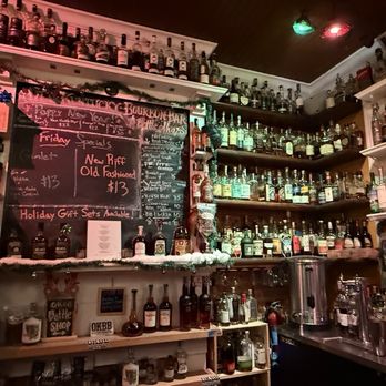 Old Kentucky Bourbon Bar - Bars Near Me - Covington, Kentucky