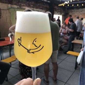 Halfway Crooks Beer - That foam! - Breweries Near Me - Atlanta, Georgia