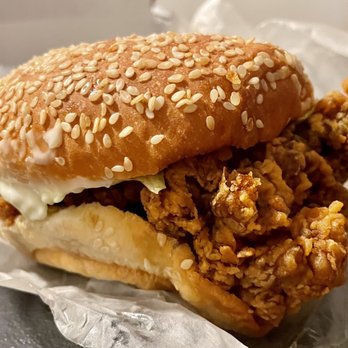 PaPa Chicken - Paprika Chicken Burger 香辣雞腿堡 - Chicken Shop Near Me - Flushing, New York