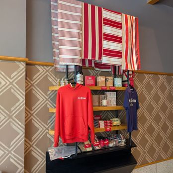 Salt & Straw - Merch - Ice Cream & Frozen Yogurt Near Me - San Ramon, California