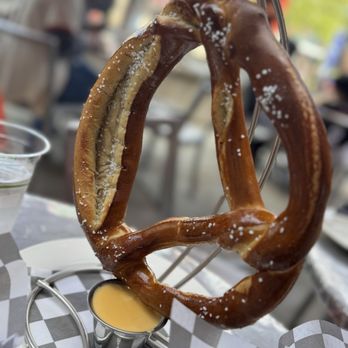 58 Social - Pretzel - Pubs Near Me - San Francisco, California