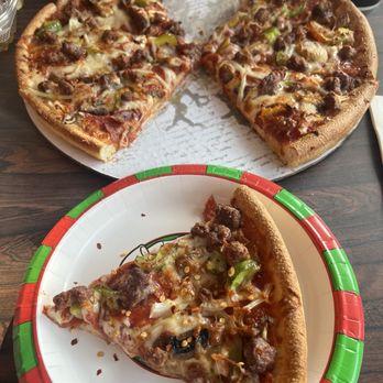 Georgio's Pizza - House Special (Large 14") - very fresh - Pizza Near Me - Greenfield, Massachusetts Georgio's Pizza - House Special (Large 14") - very fresh - Pizza Near Me - Greenfield, Massachusetts