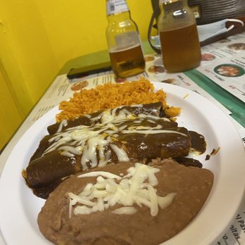 Tacos El Carnal - Enchiladas - Tacos Near Me - Miami, Florida Tacos El Carnal - Enchiladas - Tacos Near Me - Miami, Florida