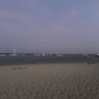 Brant Point Lighthouse - Landmarks & Historical Buildings Near Me - Nantucket, Massachusetts