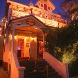 Bone Island Haunted Pub Crawl