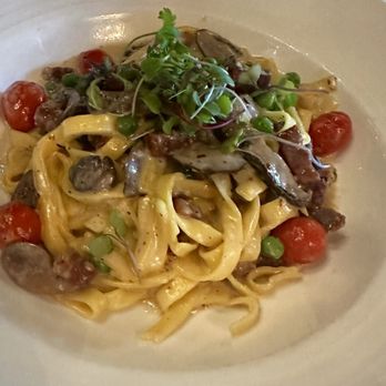 Cucina Venti Restaurant - Pasta Fettuccine Carbonara - Italian Near Me - Mountain View, California
