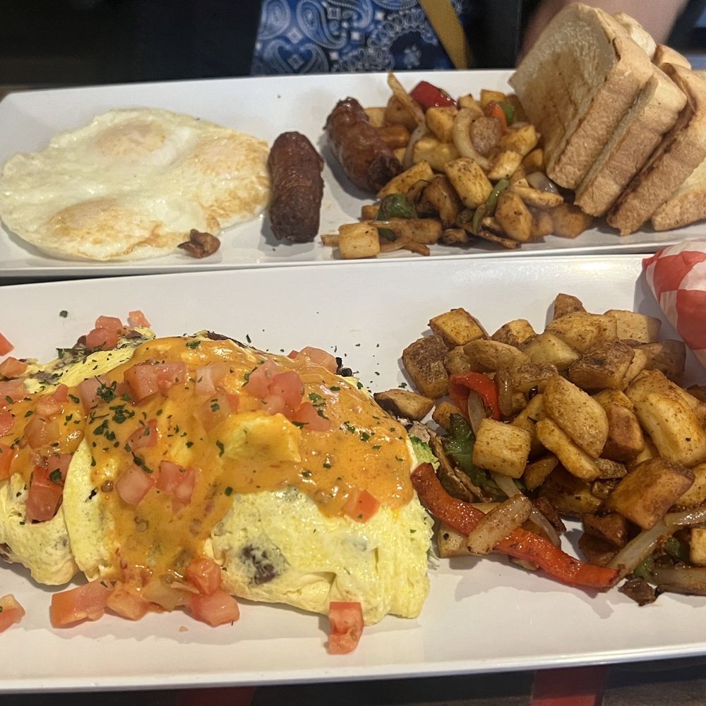 Maggie's Cafe - Breakfast & Brunch Near Me - San Diego, California Maggie's Cafe - Breakfast & Brunch Near Me - San Diego, California