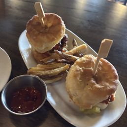 Hot Chicken Sliders