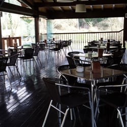 Palacio De Anuncibai - Terraza cubierta de la cafetería