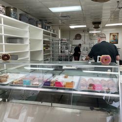 Bolins Donut Shop - Donuts