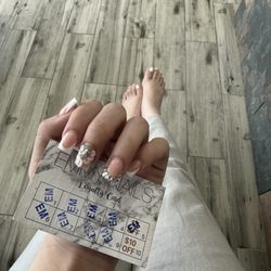 Emmy Nails - PEDICURE AND MANICURE + showing how many times I legitimately do come to this salon