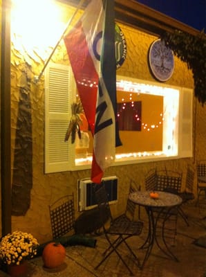 Good Earth Organic Eatery by null