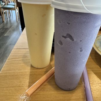 Dumpling House - Taro and mango smoothie - Japanese Near Me - Harrisonburg, Virginia