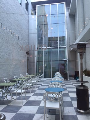 Quirk Gallery by null