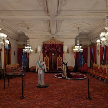 Iolani Palace - Museums Near Me - Honolulu, Hawaii Iolani Palace - Museums Near Me - Honolulu, Hawaii