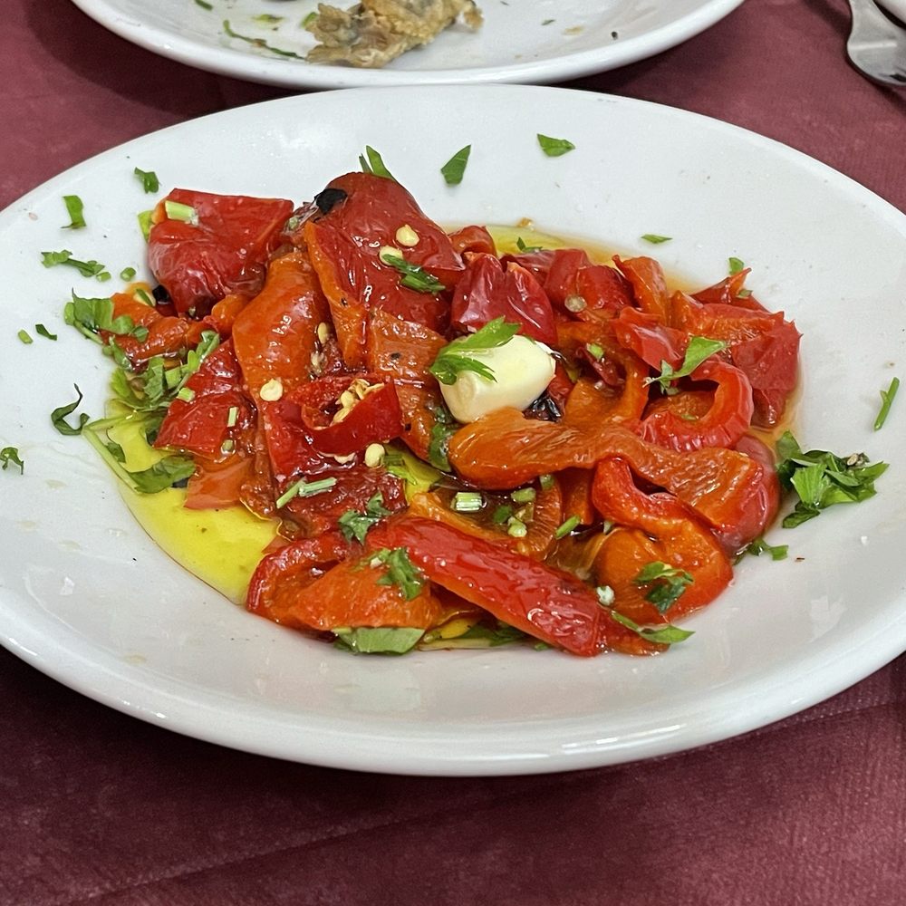Trattoria Il Mare - Red peppers (4,00€) - Italian Near Me - Catania, Connecticut Trattoria Il Mare - Red peppers (4,00€) - Italian Near Me - Catania, Connecticut
