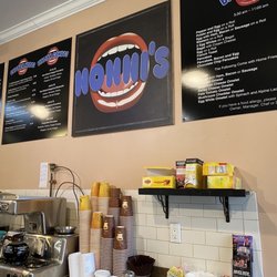 Giannoni's Deli - Love the logo