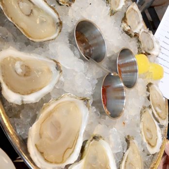 Row 34 - Seaport - Raw bar - New American Near Me - Boston, Massachusetts
