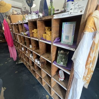 Glendarragh Lavender - Inside - Flowers & Gifts Near Me - Camden, Maine Glendarragh Lavender - Inside - Flowers & Gifts Near Me - Camden, Maine