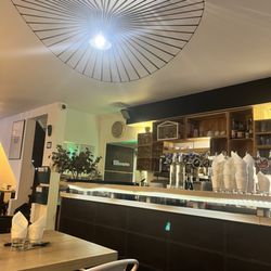 Le Bellevue - Full bar