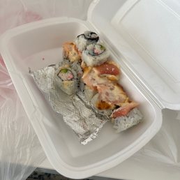 F002) Baked Salmon Roll