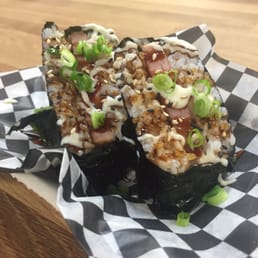 Spam musubi! Spam musubi!