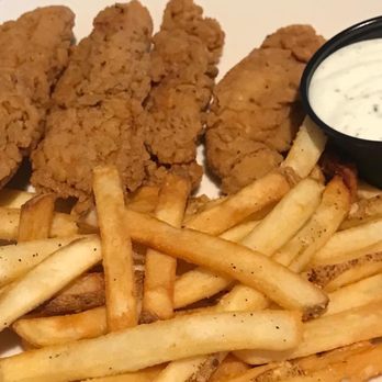 Applebee's Grill + Bar - Chicken Tenders Plate - American Near Me - Fuquay-Varina, North Carolina