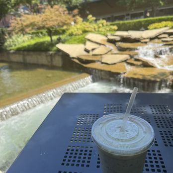 Parker & Otis - Iced pistachio matcha latte - Specialty Food Near Me - Durham, North Carolina Parker & Otis - Iced pistachio matcha latte - Specialty Food Near Me - Durham, North Carolina