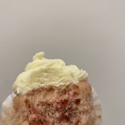 Nessibles - Fresh Strawberry Cupcake