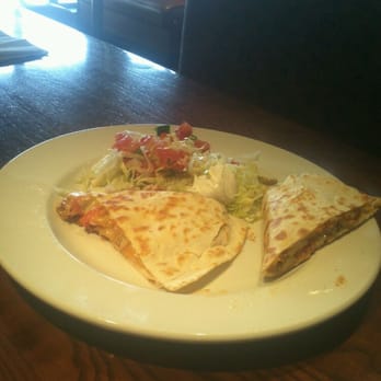 Cheddar's Scratch Kitchen - Chicken fajita quesadilla - American Near Me - Katy, Texas Cheddar's Scratch Kitchen - Chicken fajita quesadilla - American Near Me - Katy, Texas
