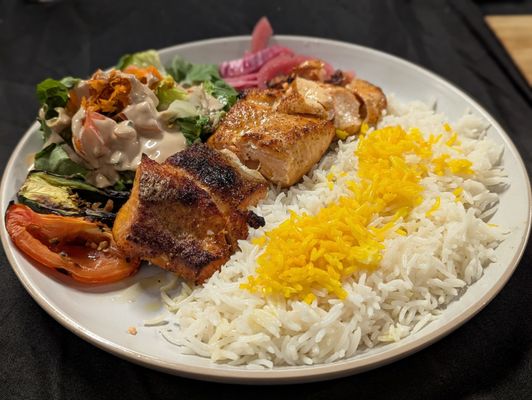 Divan Grill and Lounge by null