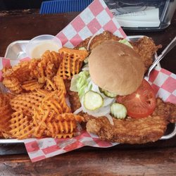 Twisted Sisters Bar & Grill - Road trip worth taking