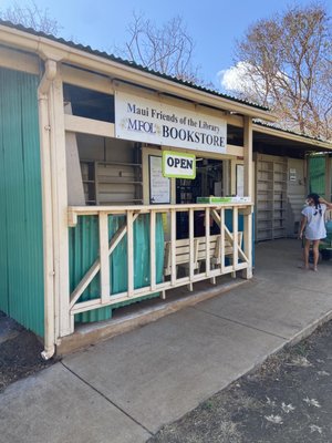Maui Friends of the Library, Puunene by null