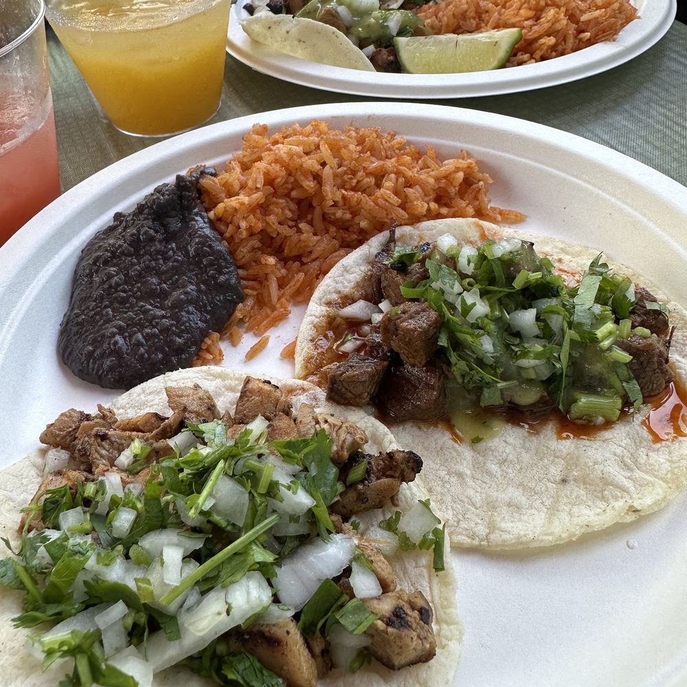Todos - Grilled chicken Taco, Steak taco, refried black beans, and Spanish rice. - Mexican Near Me - Oakland, California Todos - Grilled chicken Taco, Steak taco, refried black beans, and Spanish rice. - Mexican Near Me - Oakland, California