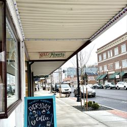 Neill’s Coffee & Ice Cream