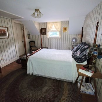 Stark Village Inn - Bedroom - Bed & Breakfast Near Me - Stark, New Hampshire Stark Village Inn - Bedroom - Bed & Breakfast Near Me - Stark, New Hampshire