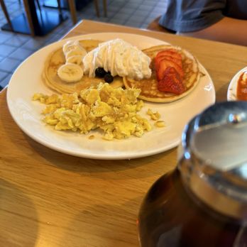 La Casa De La Abuela - Kids breakfast - Mexican Near Me - South Gate, California La Casa De La Abuela - Kids breakfast - Mexican Near Me - South Gate, California