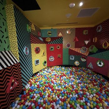 Hijinx Hotel - Ball pit room - Eatertainment Near Me - Irvine, California