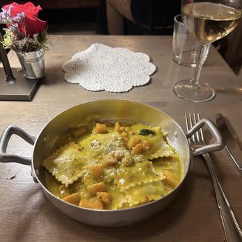 Bistrò - Cafes Near Me - Milan, Michigan