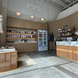 Pause South Bay - Lobby/Entry