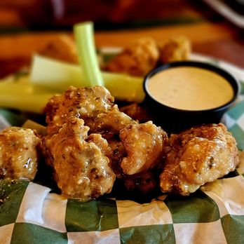 Kelly's Tavern - Garlic parmesan chicken bites - American Near Me - Chesapeake, Virginia Kelly's Tavern - Garlic parmesan chicken bites - American Near Me - Chesapeake, Virginia