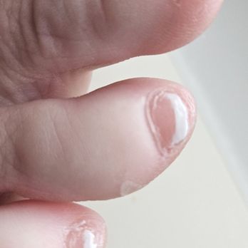 1. Amour Nails