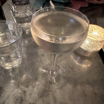 St Genevieve - Flying V - French Near Me - Minneapolis, Minnesota St Genevieve - Flying V - French Near Me - Minneapolis, Minnesota
