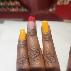 Strawberry Organic Nail & Spa - My repaired nail